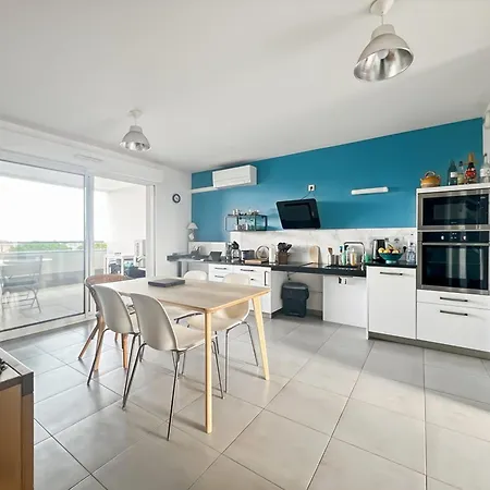 Pmr Avec Terrasse, Climatisation Et Parking à - Fr-1-559-42 * Palavas-les-Flots