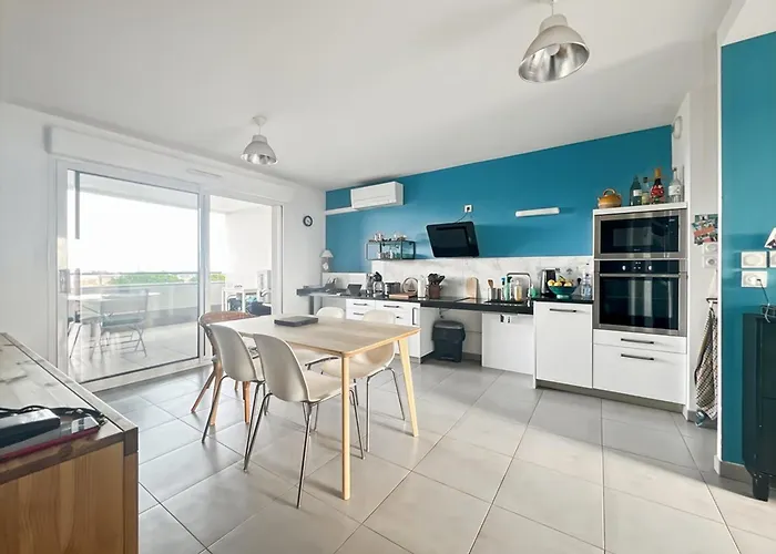 Pmr Avec Terrasse, Climatisation Et Parking à - Fr-1-559-42 * Palavas-les-Flots