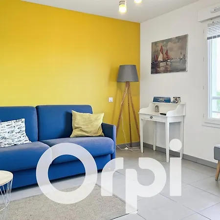 Apartment Pmr Avec Terrasse, Climatisation Et Parking A - Fr-1-559-42 *