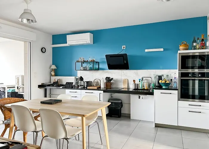 Pmr Avec Terrasse, Climatisation Et Parking A - Fr-1-559-42